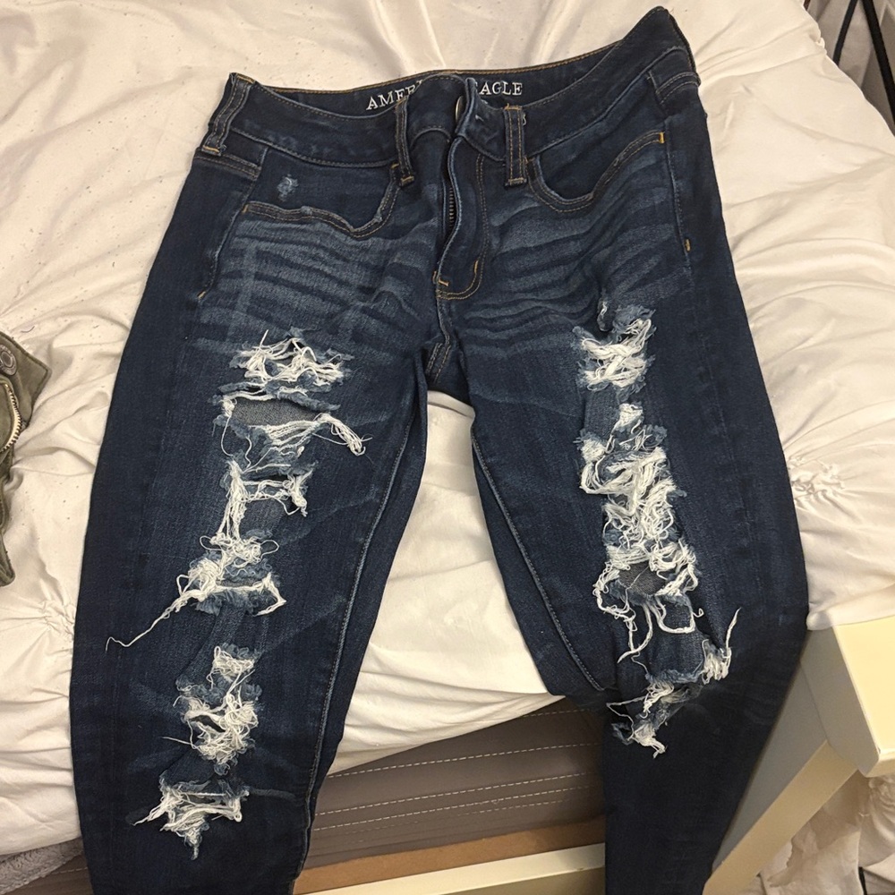 American Eagle Outfitters Women's Ripped Dark Blue Skinny Jeans